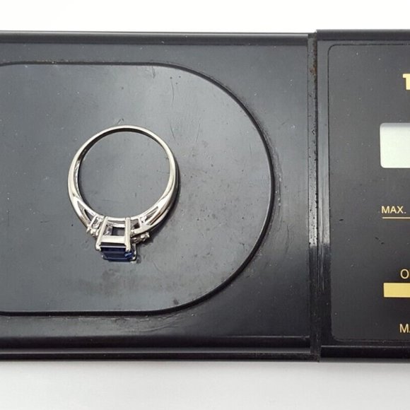 Exquisite 10K Solid White Gold Ladies Designer Synthetic Sapphire & Diamond Ring - Picture 11 of 11